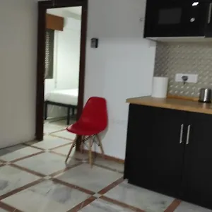 Convenient - Ferry, Train & Bus Station - Casa de hóspedes Algeciras